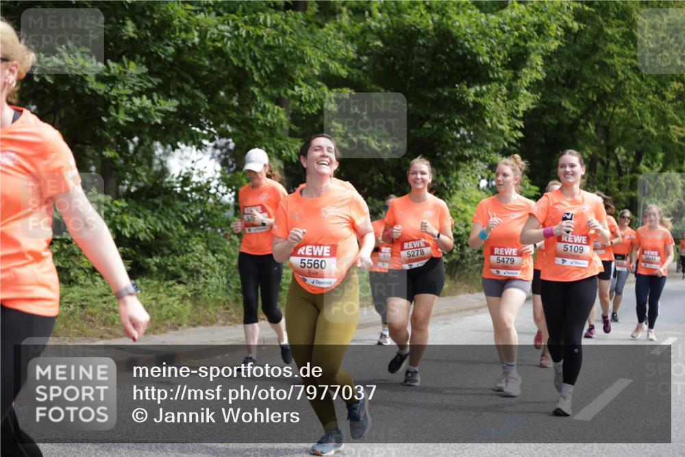 15.06.2025 - REWE Women's Run Jannik Wohlers http://msf.ph/oto/7977037 15.06.2025 10:11:52 Laufen 5, 5560, 55, 5278, 5479, 5109, 5603, 2016 meine-sportfotos.de