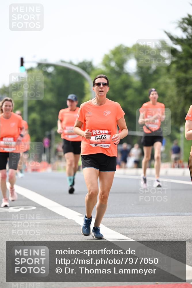 15.06.2025 - REWE Women's Run Dr. Thomas Lammeyer http://msf.ph/oto/7977050 15.06.2025 10:42:14 Laufen 5462 meine-sportfotos.de