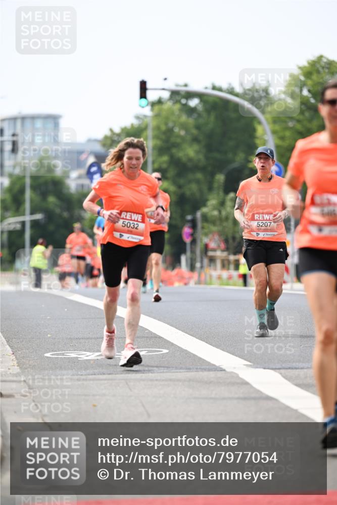 15.06.2025 - REWE Women's Run Dr. Thomas Lammeyer http://msf.ph/oto/7977054 15.06.2025 10:42:15 Laufen 5032, 5207 meine-sportfotos.de
