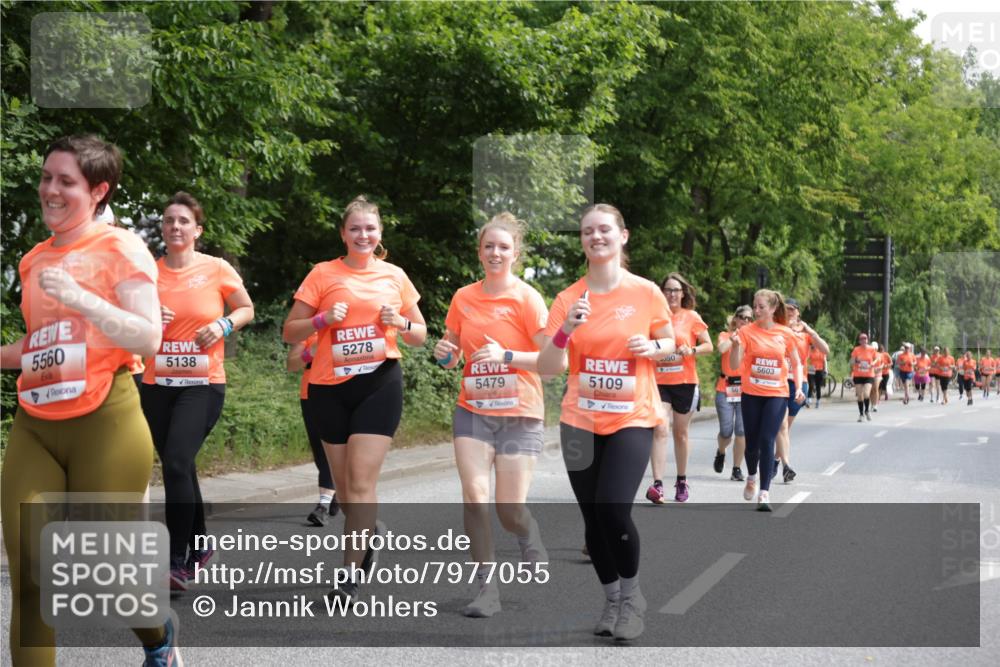 15.06.2025 - REWE Women's Run Jannik Wohlers http://msf.ph/oto/7977055 15.06.2025 10:11:52 Laufen 5560, 5138, 5278, 5479, 5109, 50, 5603 meine-sportfotos.de