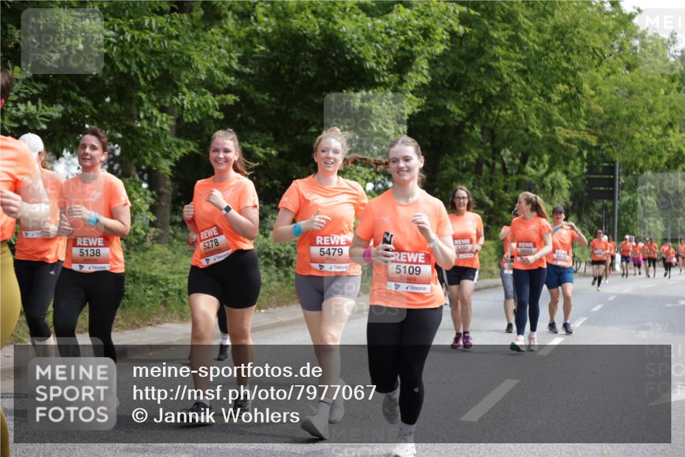 15.06.2025 - REWE Women's Run Jannik Wohlers http://msf.ph/oto/7977067 15.06.2025 10:11:53 Laufen 5138, 5278, 5479, 5109, 5350, 5603, 5014 meine-sportfotos.de
