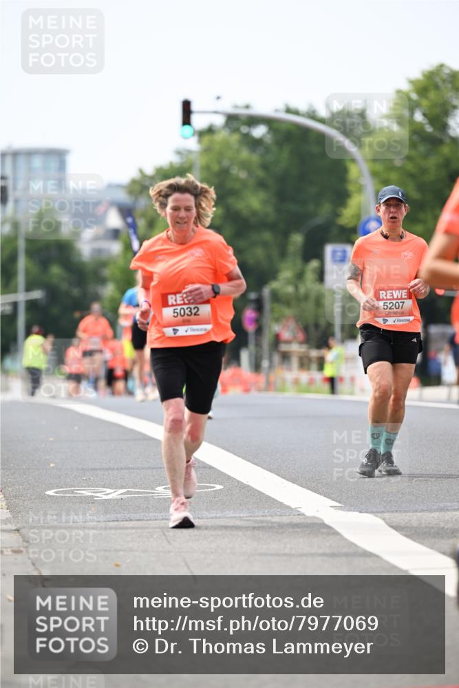 15.06.2025 - REWE Women's Run Dr. Thomas Lammeyer http://msf.ph/oto/7977069 15.06.2025 10:42:15 Laufen 5032, 5207 meine-sportfotos.de