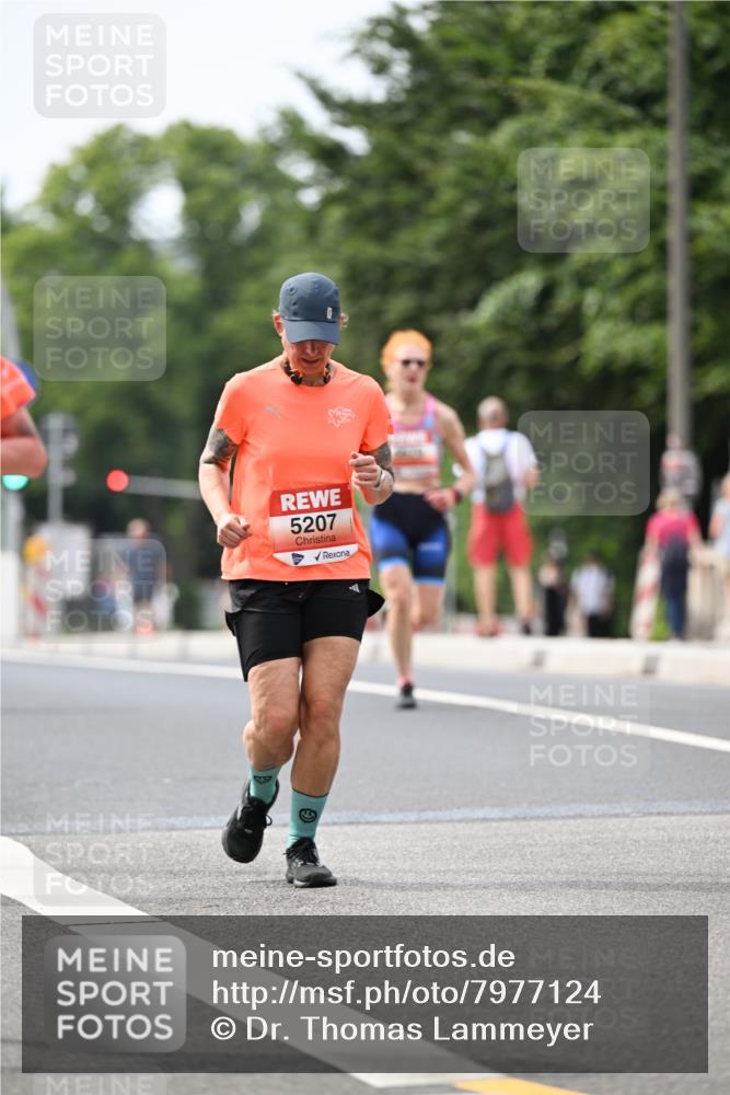 15.06.2025 - REWE Women's Run Dr. Thomas Lammeyer http://msf.ph/oto/7977124 15.06.2025 10:42:17 Laufen 5207 meine-sportfotos.de