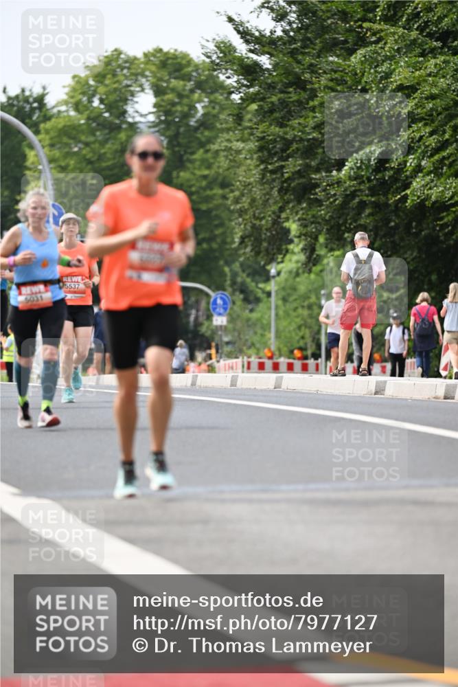 15.06.2025 - REWE Women's Run Dr. Thomas Lammeyer http://msf.ph/oto/7977127 15.06.2025 10:42:20 Laufen 5031, 5537 meine-sportfotos.de