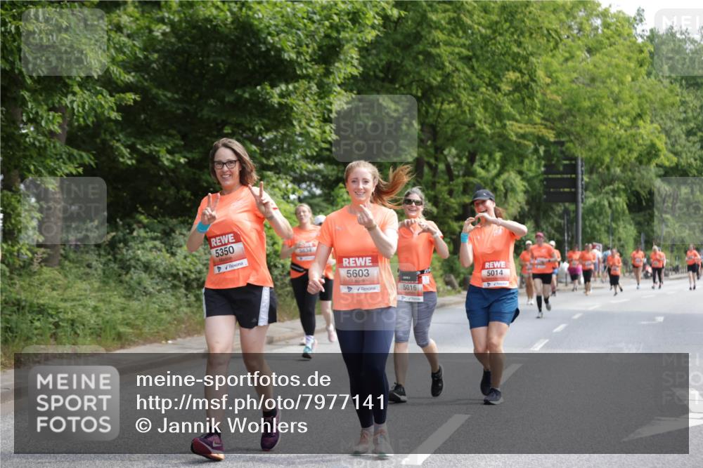 15.06.2025 - REWE Women's Run Jannik Wohlers http://msf.ph/oto/7977141 15.06.2025 10:11:55 Laufen 5350, 5634, 5603, 5016, 5014 meine-sportfotos.de