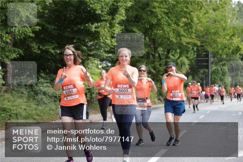 15.06.2025 - REWE Women's Run Jannik Wohlers http://msf.ph/oto/7977147 15.06.2025 10:11:55 Laufen 5350, 5603, 5016, 5014 meine-sportfotos.de