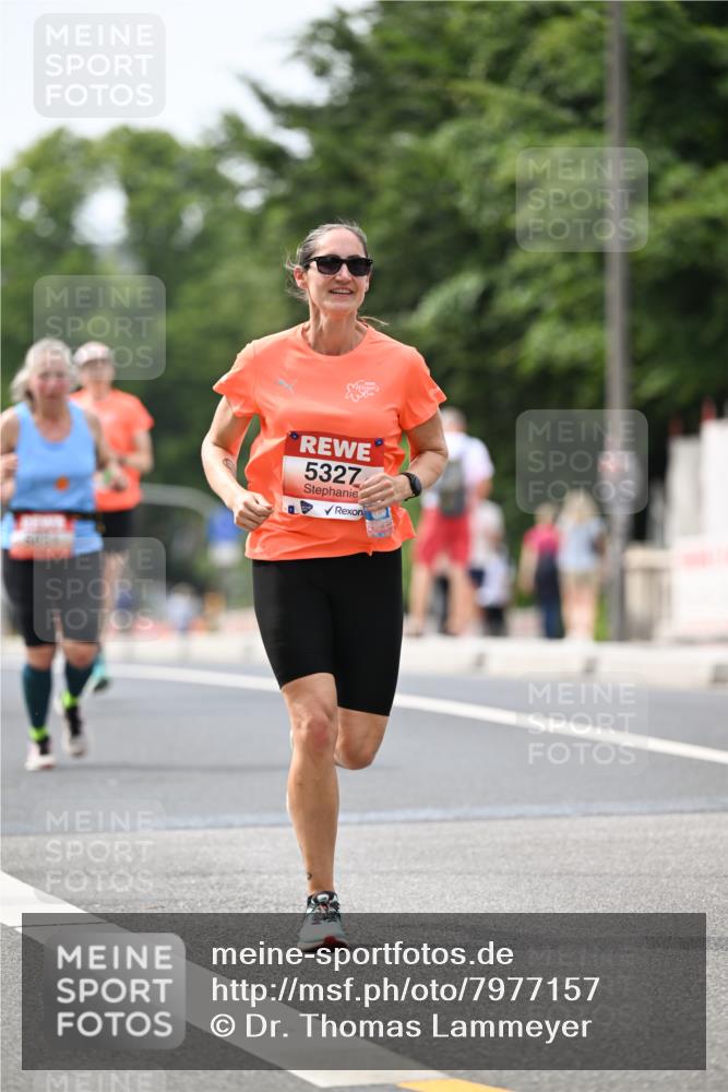 15.06.2025 - REWE Women's Run Dr. Thomas Lammeyer http://msf.ph/oto/7977157 15.06.2025 10:42:22 Laufen 5327 meine-sportfotos.de