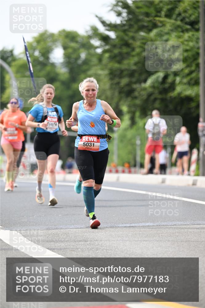 15.06.2025 - REWE Women's Run Dr. Thomas Lammeyer http://msf.ph/oto/7977183 15.06.2025 10:42:23 Laufen 30874, 5031 meine-sportfotos.de