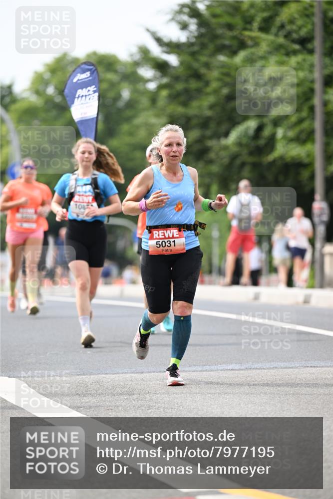 15.06.2025 - REWE Women's Run Dr. Thomas Lammeyer http://msf.ph/oto/7977195 15.06.2025 10:42:23 Laufen 1087, 5031 meine-sportfotos.de