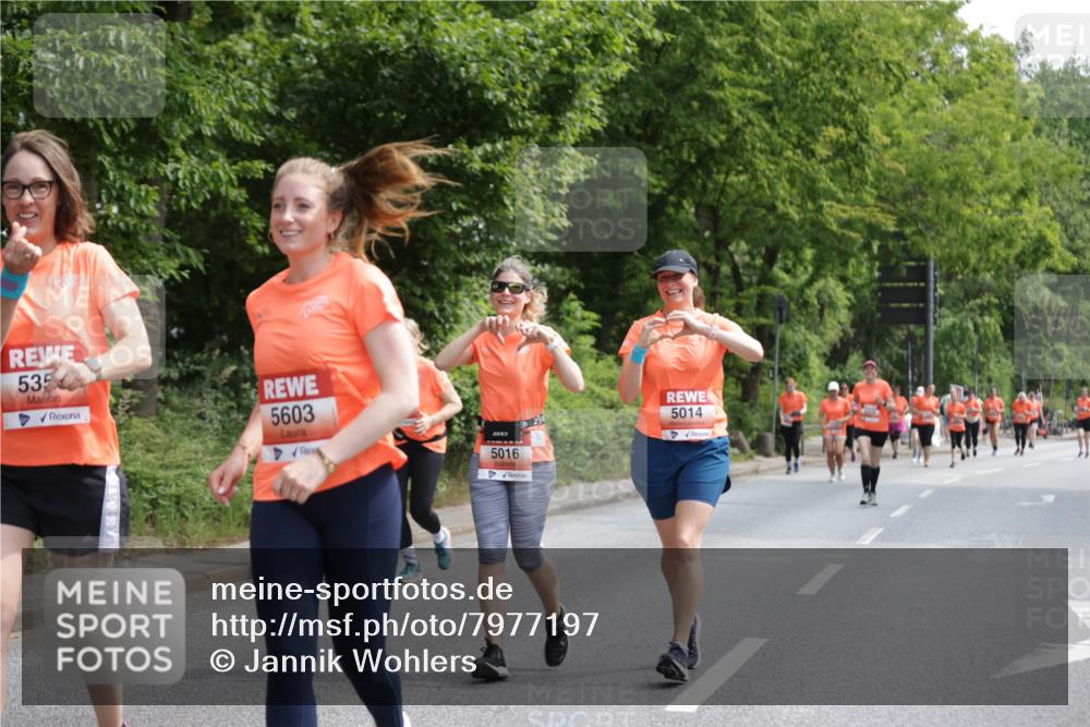 15.06.2025 - REWE Women's Run Jannik Wohlers http://msf.ph/oto/7977197 15.06.2025 10:11:57 Laufen 535, 5603, 5016, 5014 meine-sportfotos.de