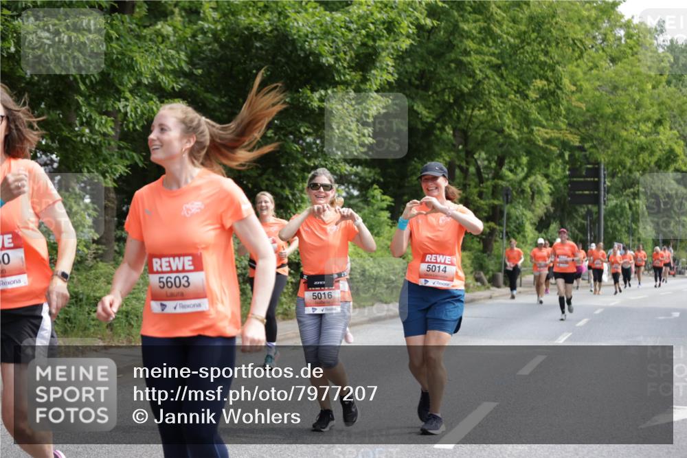 15.06.2025 - REWE Women's Run Jannik Wohlers http://msf.ph/oto/7977207 15.06.2025 10:11:57 Laufen 0, 5603, 2013, 5016, 5014 meine-sportfotos.de