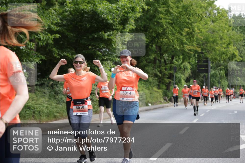 15.06.2025 - REWE Women's Run Jannik Wohlers http://msf.ph/oto/7977234 15.06.2025 10:11:58 Laufen 3, 5016, 5014 meine-sportfotos.de