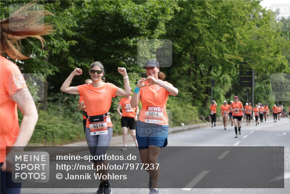 15.06.2025 - REWE Women's Run Jannik Wohlers http://msf.ph/oto/7977237 15.06.2025 10:11:58 Laufen 3, 5016, 5014 meine-sportfotos.de