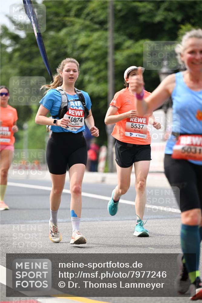 15.06.2025 - REWE Women's Run Dr. Thomas Lammeyer http://msf.ph/oto/7977246 15.06.2025 10:42:26 Laufen 10874, 5537, 5031 meine-sportfotos.de