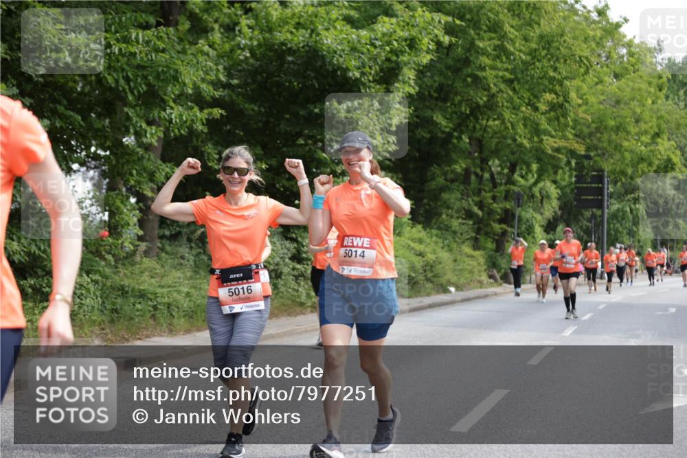 15.06.2025 - REWE Women's Run Jannik Wohlers http://msf.ph/oto/7977251 15.06.2025 10:11:58 Laufen 5016, 2, 5014 meine-sportfotos.de