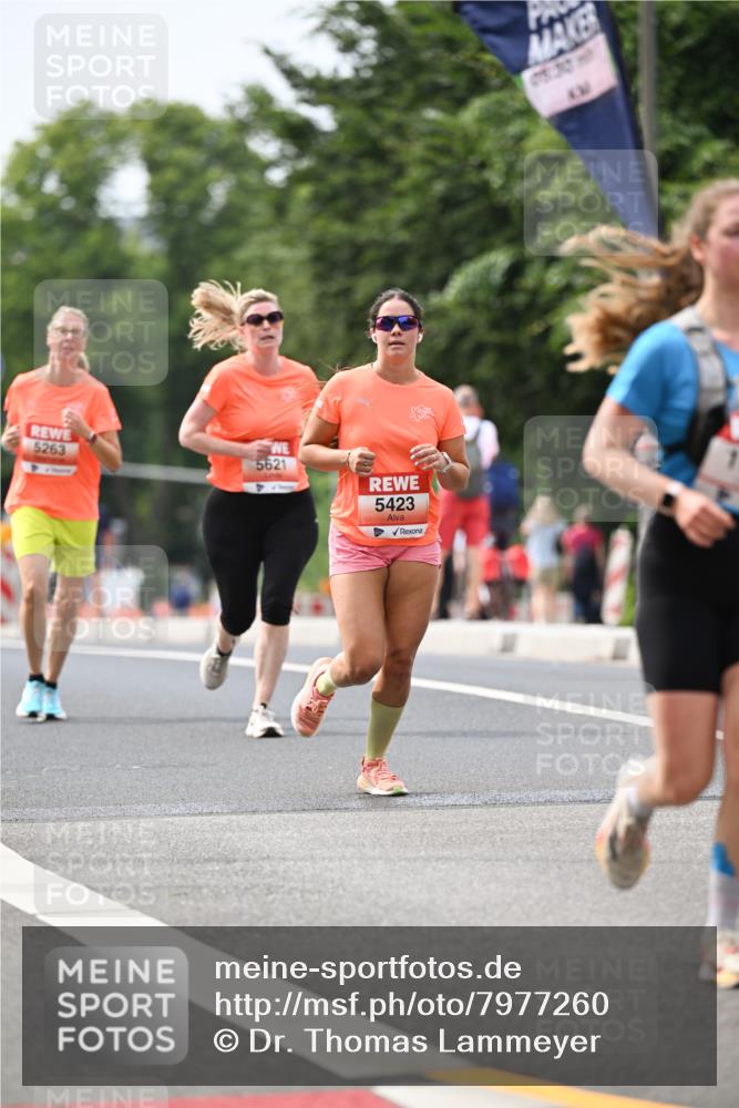15.06.2025 - REWE Women's Run Dr. Thomas Lammeyer http://msf.ph/oto/7977260 15.06.2025 10:42:27 Laufen 5263, 5621, 5423 meine-sportfotos.de