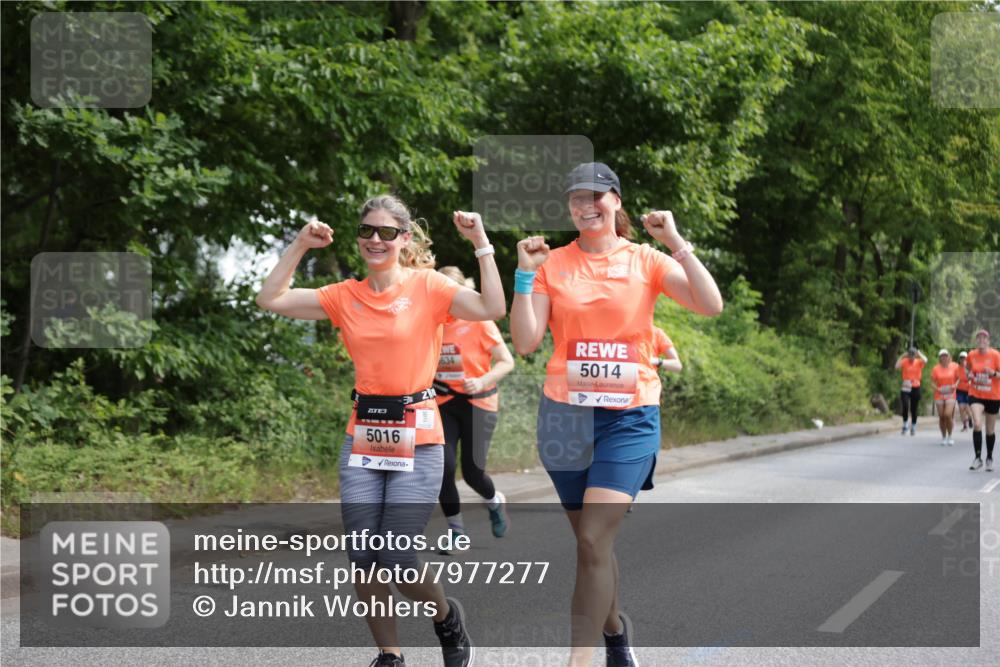 15.06.2025 - REWE Women's Run Jannik Wohlers http://msf.ph/oto/7977277 15.06.2025 10:11:58 Laufen 3, 21, 634, 5014, 5016 meine-sportfotos.de