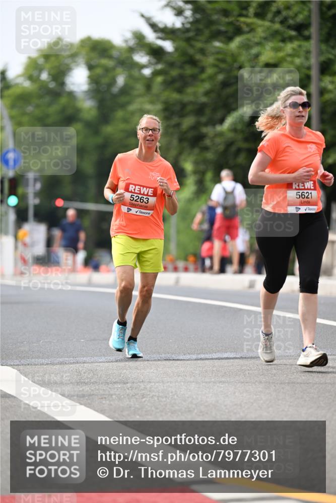 15.06.2025 - REWE Women's Run Dr. Thomas Lammeyer http://msf.ph/oto/7977301 15.06.2025 10:42:29 Laufen 5263, 5621 meine-sportfotos.de