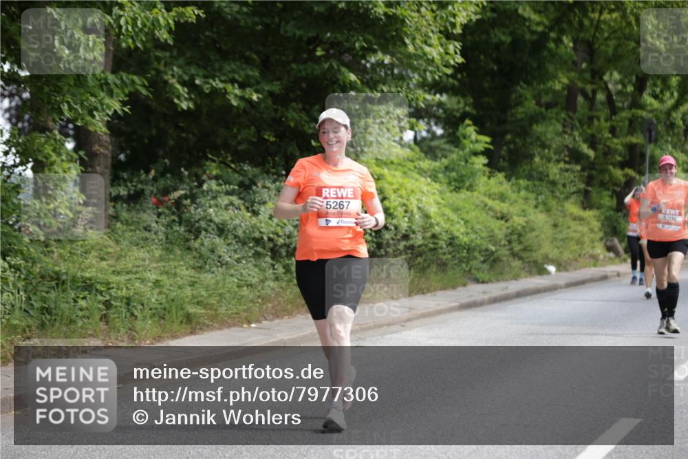 15.06.2025 - REWE Women's Run Jannik Wohlers http://msf.ph/oto/7977306 15.06.2025 10:12:00 Laufen 5267, 5200 meine-sportfotos.de