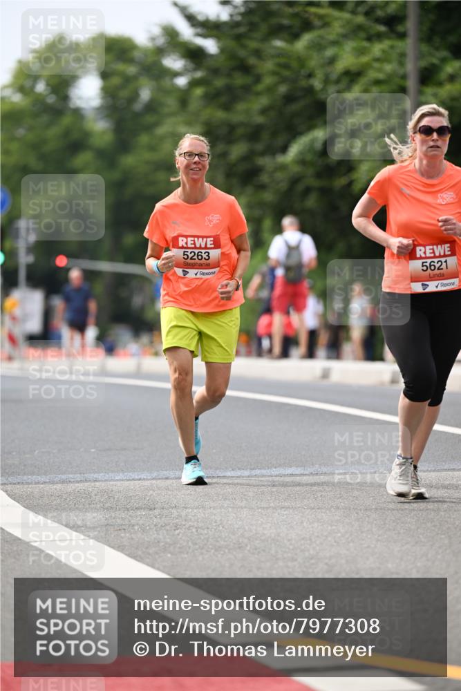 15.06.2025 - REWE Women's Run Dr. Thomas Lammeyer http://msf.ph/oto/7977308 15.06.2025 10:42:29 Laufen 5263, 5621 meine-sportfotos.de