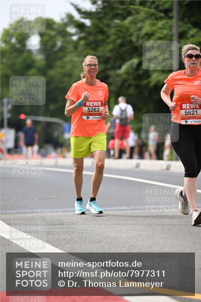 15.06.2025 - REWE Women's Run Dr. Thomas Lammeyer http://msf.ph/oto/7977311 15.06.2025 10:42:29 Laufen 5263, 5621 meine-sportfotos.de