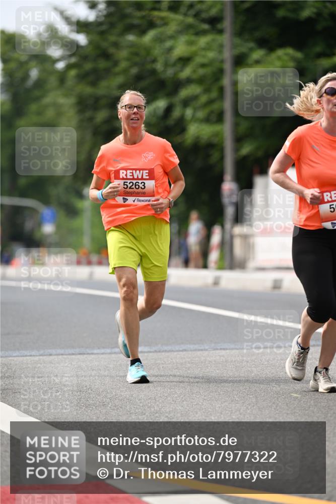 15.06.2025 - REWE Women's Run Dr. Thomas Lammeyer http://msf.ph/oto/7977322 15.06.2025 10:42:30 Laufen 5263 meine-sportfotos.de