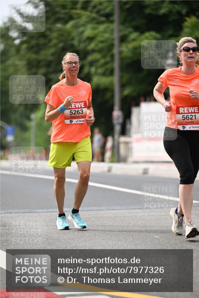 15.06.2025 - REWE Women's Run Dr. Thomas Lammeyer http://msf.ph/oto/7977326 15.06.2025 10:42:30 Laufen 5263 meine-sportfotos.de