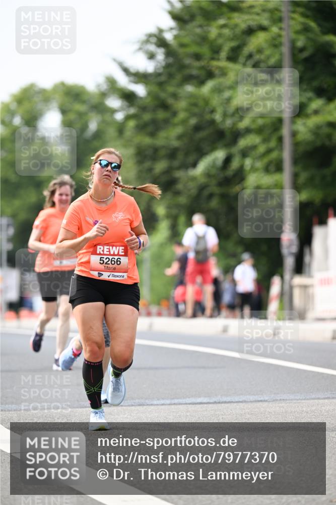 15.06.2025 - REWE Women's Run Dr. Thomas Lammeyer http://msf.ph/oto/7977370 15.06.2025 10:42:33 Laufen 5266 meine-sportfotos.de
