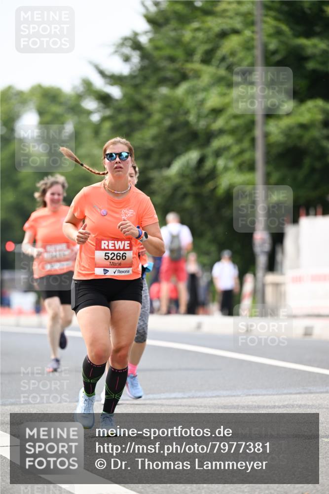15.06.2025 - REWE Women's Run Dr. Thomas Lammeyer http://msf.ph/oto/7977381 15.06.2025 10:42:34 Laufen 5266 meine-sportfotos.de