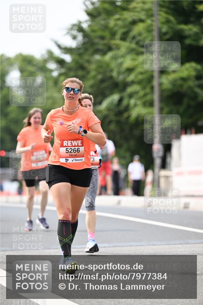 15.06.2025 - REWE Women's Run Dr. Thomas Lammeyer http://msf.ph/oto/7977384 15.06.2025 10:42:34 Laufen 5266, 73 meine-sportfotos.de