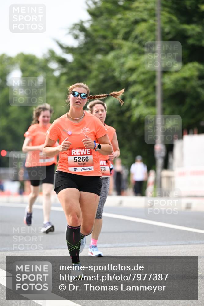 15.06.2025 - REWE Women's Run Dr. Thomas Lammeyer http://msf.ph/oto/7977387 15.06.2025 10:42:34 Laufen 5266, 73 meine-sportfotos.de
