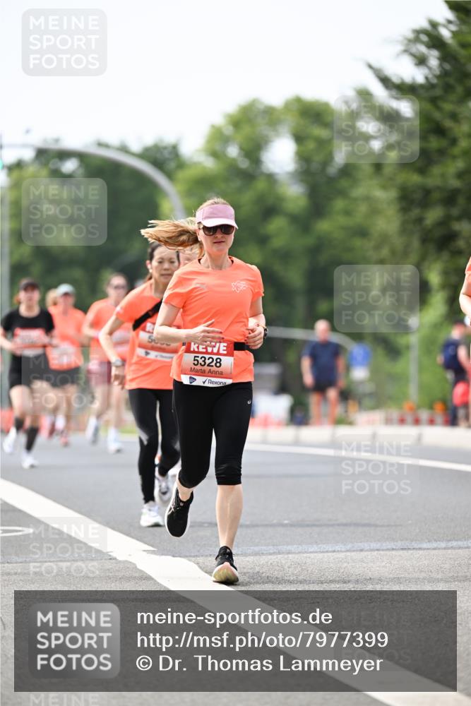 15.06.2025 - REWE Women's Run Dr. Thomas Lammeyer http://msf.ph/oto/7977399 15.06.2025 10:42:36 Laufen 5328 meine-sportfotos.de