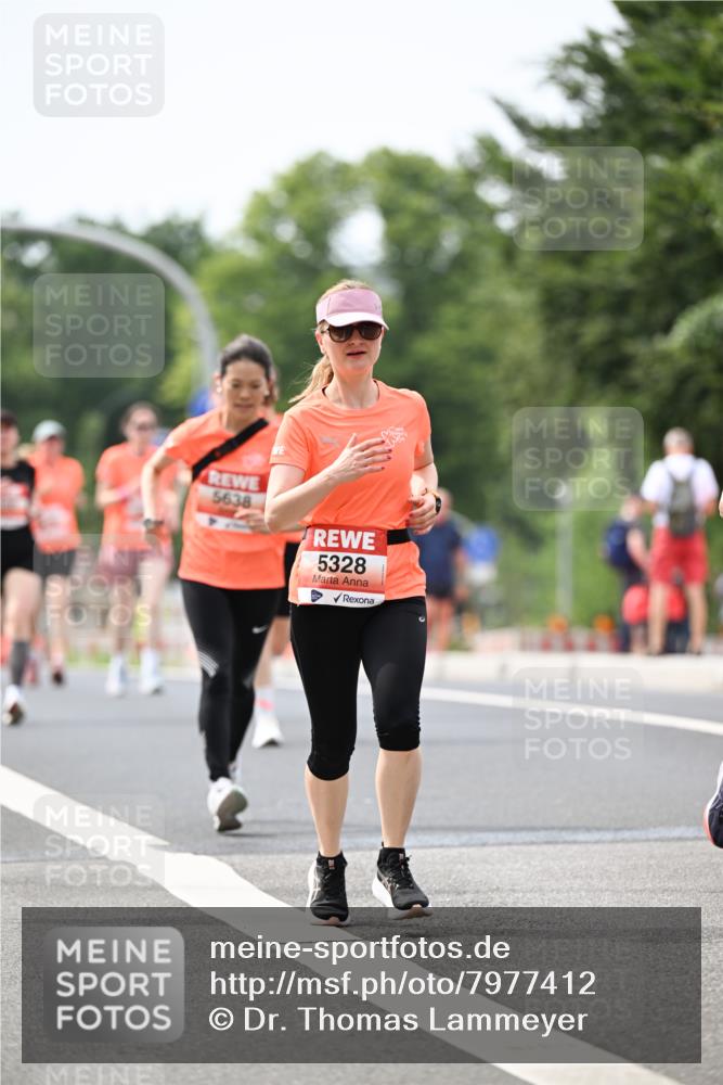 15.06.2025 - REWE Women's Run Dr. Thomas Lammeyer http://msf.ph/oto/7977412 15.06.2025 10:42:36 Laufen 5638, 5328 meine-sportfotos.de
