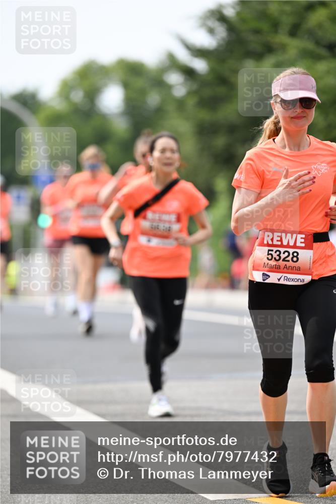 15.06.2025 - REWE Women's Run Dr. Thomas Lammeyer http://msf.ph/oto/7977432 15.06.2025 10:42:38 Laufen 5328 meine-sportfotos.de