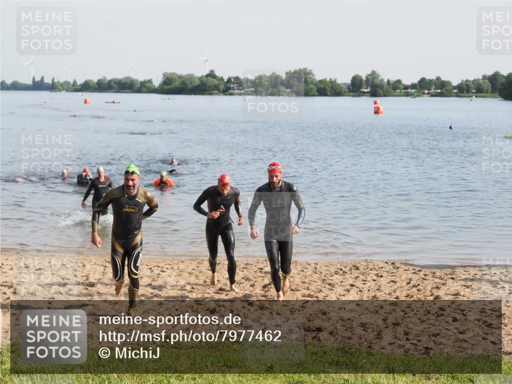21.06.2025 - 27. Vierlanden-Triathlon MichiJ http://msf.ph/oto/7977462 15.06.2026 08:45:38 Schwimmen 104, 116, 125, 145 meine-sportfotos.de