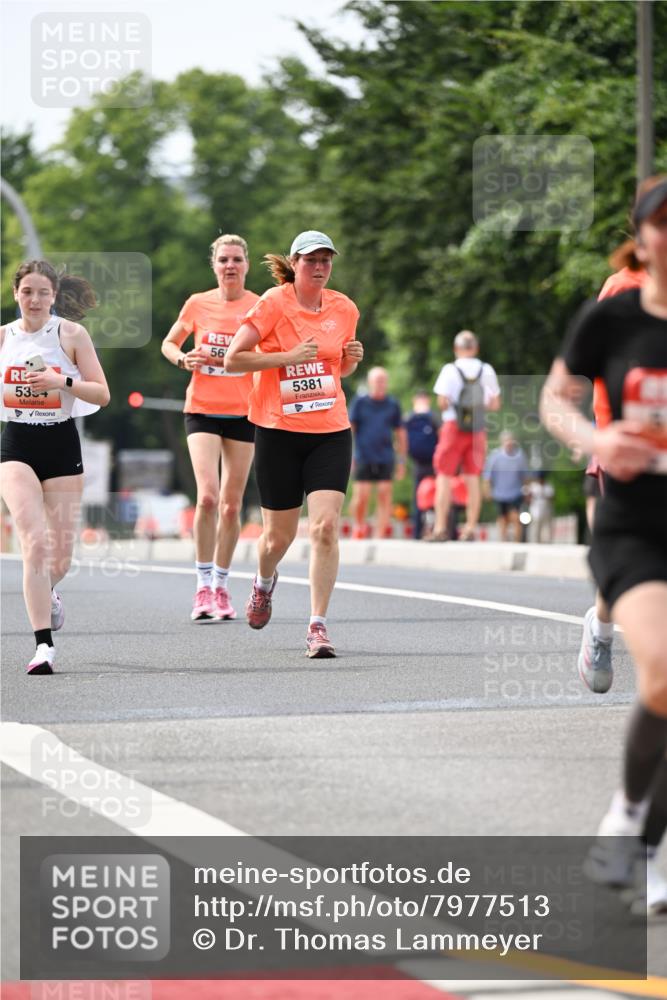 15.06.2025 - REWE Women's Run Dr. Thomas Lammeyer http://msf.ph/oto/7977513 15.06.2025 10:42:43 Laufen 5354, 57, 5381 meine-sportfotos.de