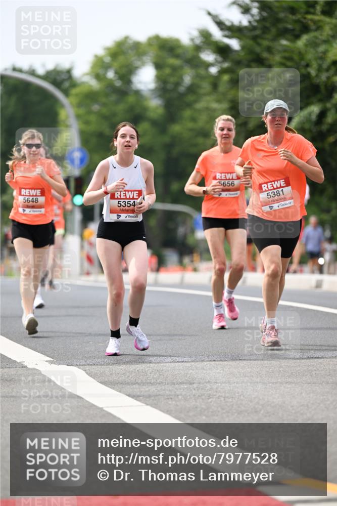 15.06.2025 - REWE Women's Run Dr. Thomas Lammeyer http://msf.ph/oto/7977528 15.06.2025 10:42:44 Laufen 5648, 5354, 5656, 5381 meine-sportfotos.de
