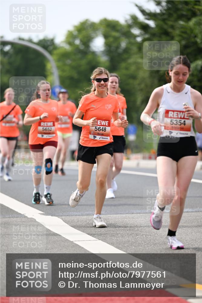 15.06.2025 - REWE Women's Run Dr. Thomas Lammeyer http://msf.ph/oto/7977561 15.06.2025 10:42:46 Laufen 5652, 5648, 5354 meine-sportfotos.de