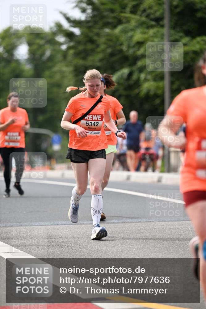 15.06.2025 - REWE Women's Run Dr. Thomas Lammeyer http://msf.ph/oto/7977636 15.06.2025 10:42:50 Laufen 5342 meine-sportfotos.de