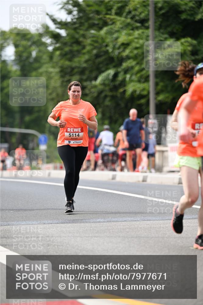 15.06.2025 - REWE Women's Run Dr. Thomas Lammeyer http://msf.ph/oto/7977671 15.06.2025 10:42:51 Laufen 5114 meine-sportfotos.de
