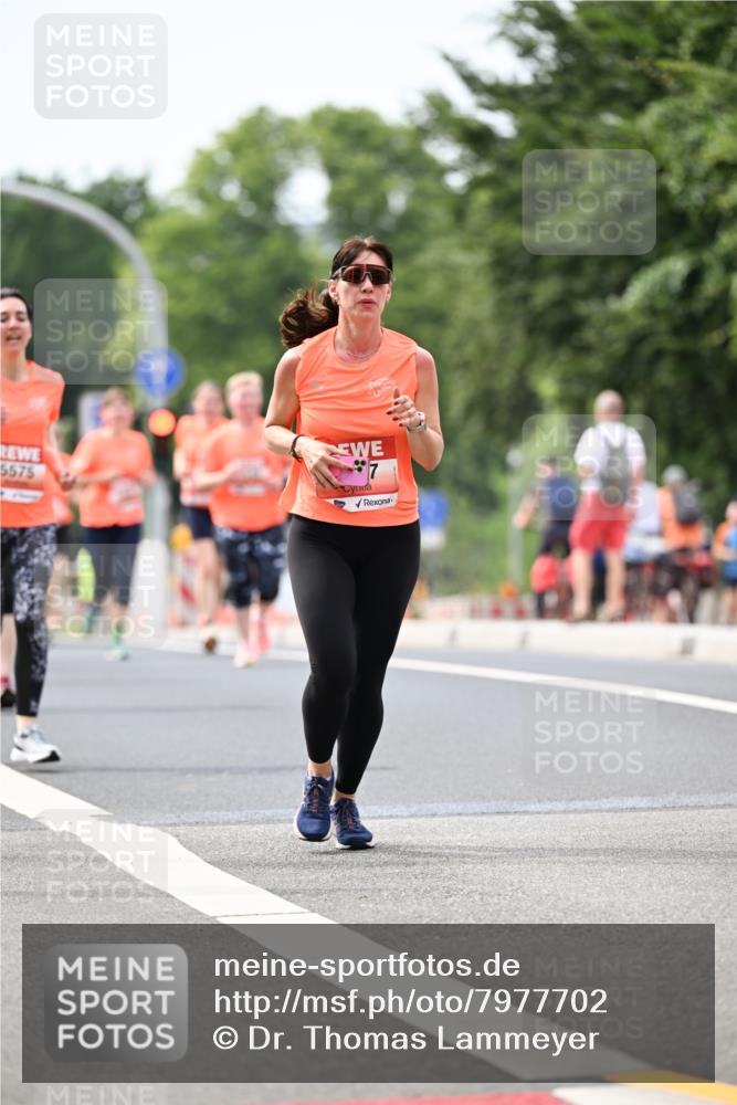 15.06.2025 - REWE Women's Run Dr. Thomas Lammeyer http://msf.ph/oto/7977702 15.06.2025 10:42:53 Laufen 5575, 7 meine-sportfotos.de