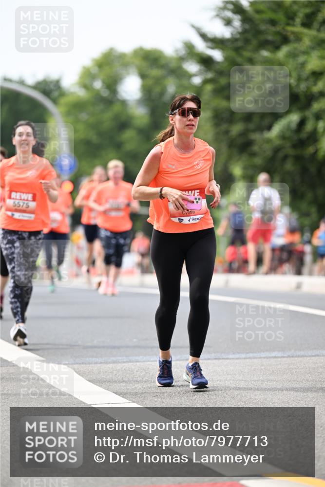 15.06.2025 - REWE Women's Run Dr. Thomas Lammeyer http://msf.ph/oto/7977713 15.06.2025 10:42:54 Laufen 5575 meine-sportfotos.de