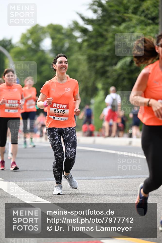 15.06.2025 - REWE Women's Run Dr. Thomas Lammeyer http://msf.ph/oto/7977742 15.06.2025 10:42:55 Laufen 5623, 5575 meine-sportfotos.de