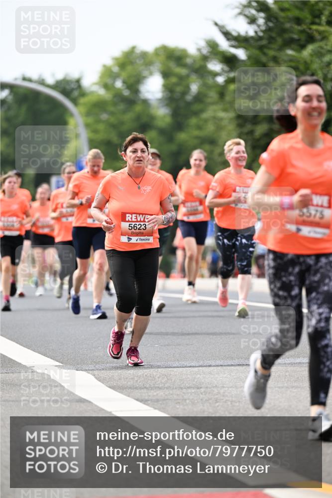 15.06.2025 - REWE Women's Run Dr. Thomas Lammeyer http://msf.ph/oto/7977750 15.06.2025 10:42:56 Laufen 5623 meine-sportfotos.de