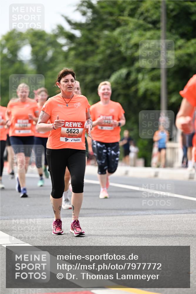 15.06.2025 - REWE Women's Run Dr. Thomas Lammeyer http://msf.ph/oto/7977772 15.06.2025 10:42:57 Laufen 5623 meine-sportfotos.de