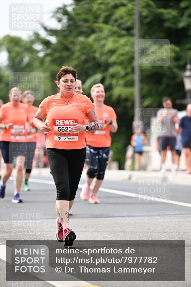 15.06.2025 - REWE Women's Run Dr. Thomas Lammeyer http://msf.ph/oto/7977782 15.06.2025 10:42:58 Laufen 5623 meine-sportfotos.de