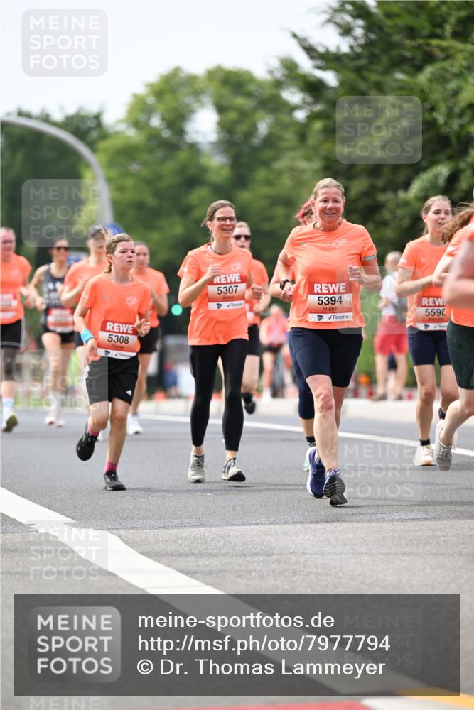 15.06.2025 - REWE Women's Run Dr. Thomas Lammeyer http://msf.ph/oto/7977794 15.06.2025 10:42:59 Laufen 5308, 5307, 5394, 5598 meine-sportfotos.de