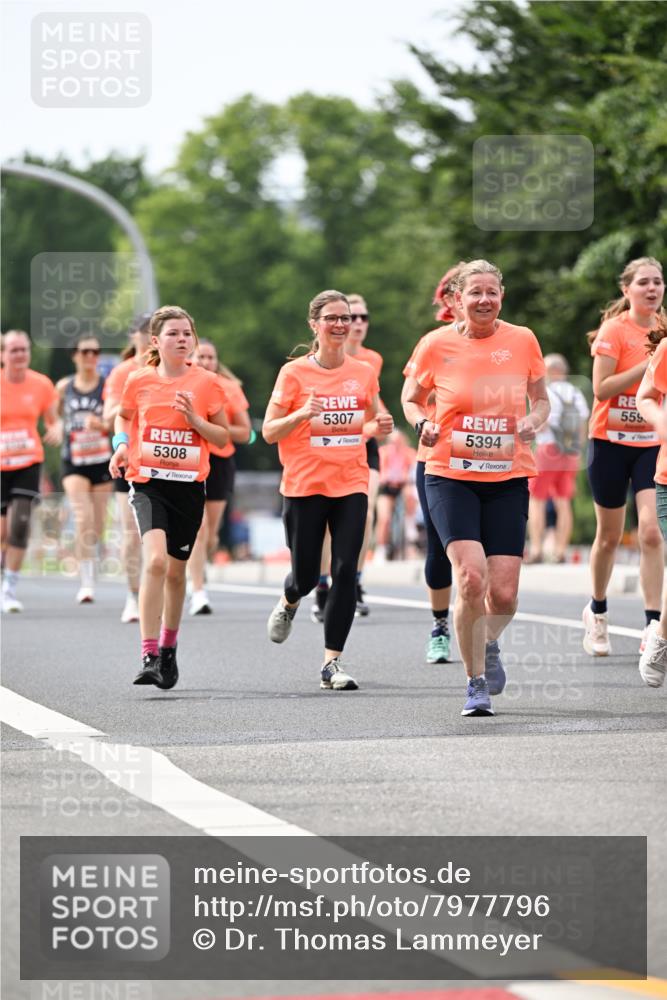 15.06.2025 - REWE Women's Run Dr. Thomas Lammeyer http://msf.ph/oto/7977796 15.06.2025 10:42:59 Laufen 5308, 5307, 5394 meine-sportfotos.de