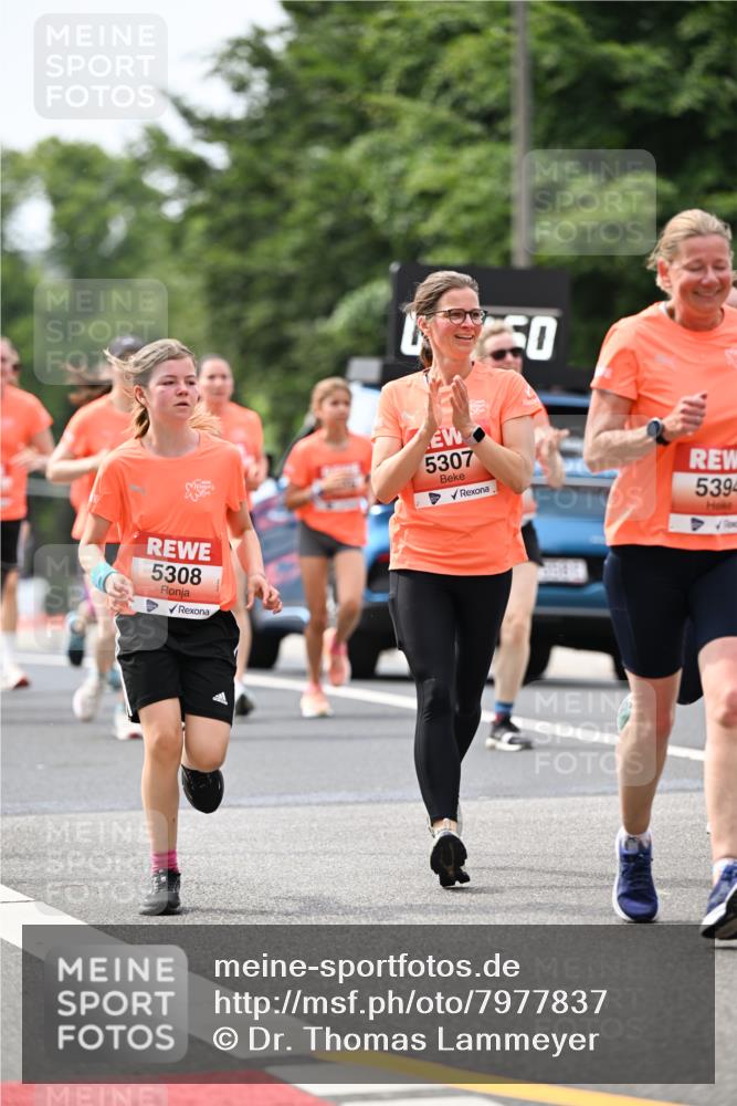 15.06.2025 - REWE Women's Run Dr. Thomas Lammeyer http://msf.ph/oto/7977837 15.06.2025 10:43:01 Laufen 5308, 50, 5307, 5394 meine-sportfotos.de