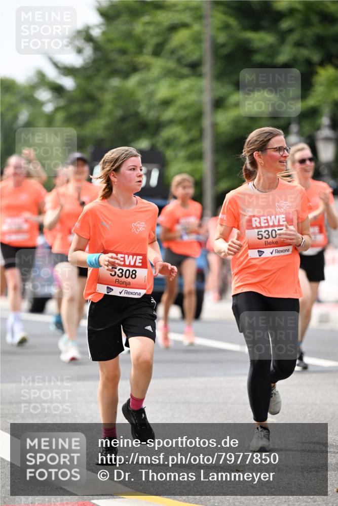 15.06.2025 - REWE Women's Run Dr. Thomas Lammeyer http://msf.ph/oto/7977850 15.06.2025 10:43:02 Laufen 5308, 530 meine-sportfotos.de